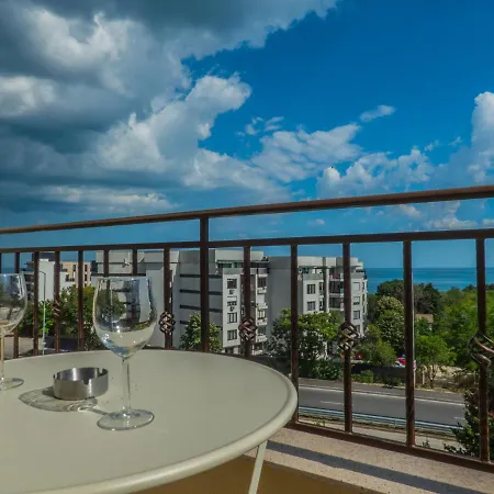 Private In Cypress Complex 15 Lägenhet *