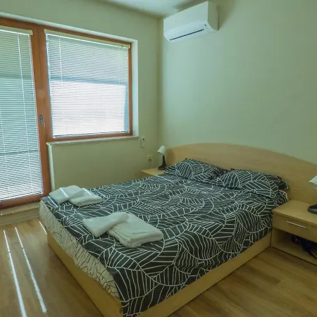 Private In Cypress Complex 15 Varna